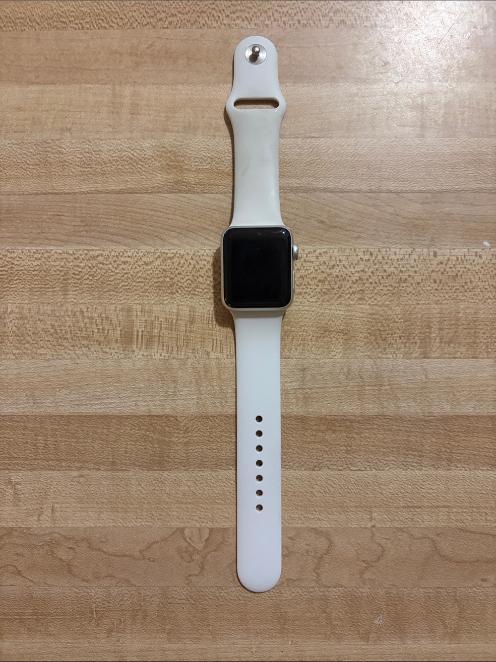 Apple Watch Series 3 Silver Case with White Sport Band